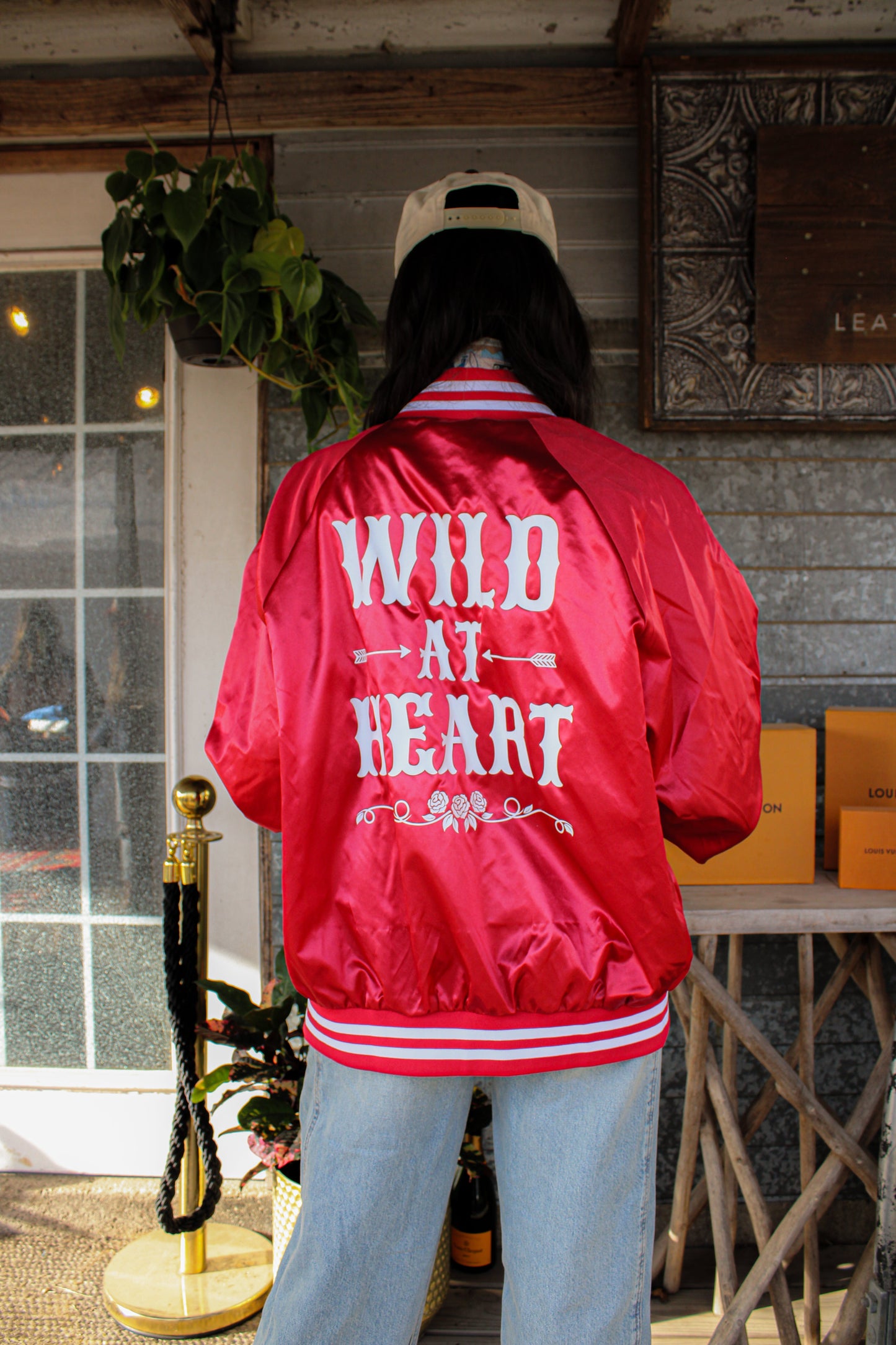 BOMBER JACKET